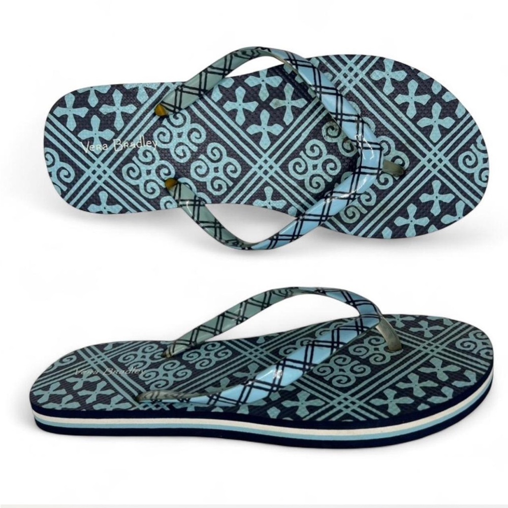 Vera Bradley’s Blue Flip Flops size 5/6